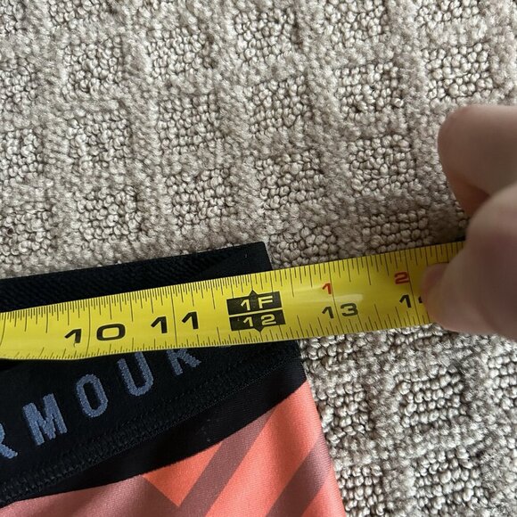 Under Armour Womens Small S Compression Spandex Bike Shorts Long Geometric Gym - Picture 5 of 7